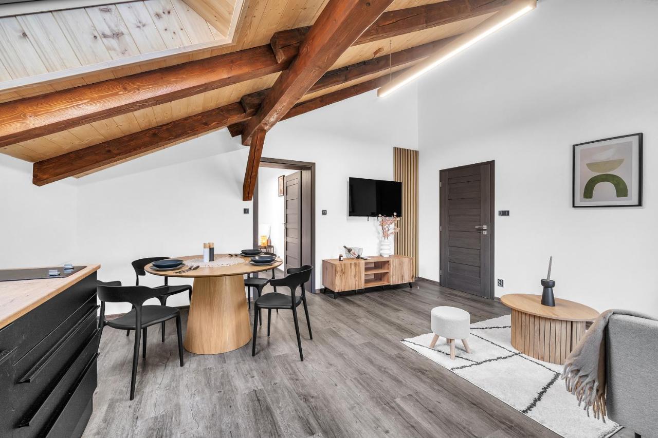 Hotel U Krale Jiriho Stráž pod Ralskem Bagian luar foto
