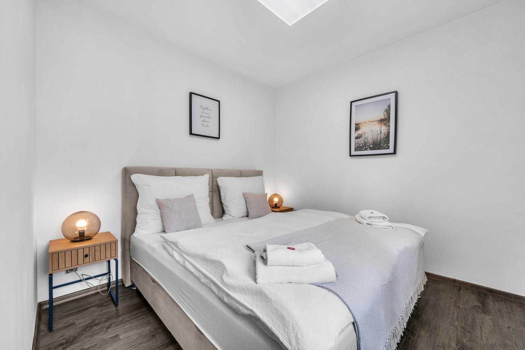 Hotel U Krale Jiriho Stráž pod Ralskem Bagian luar foto