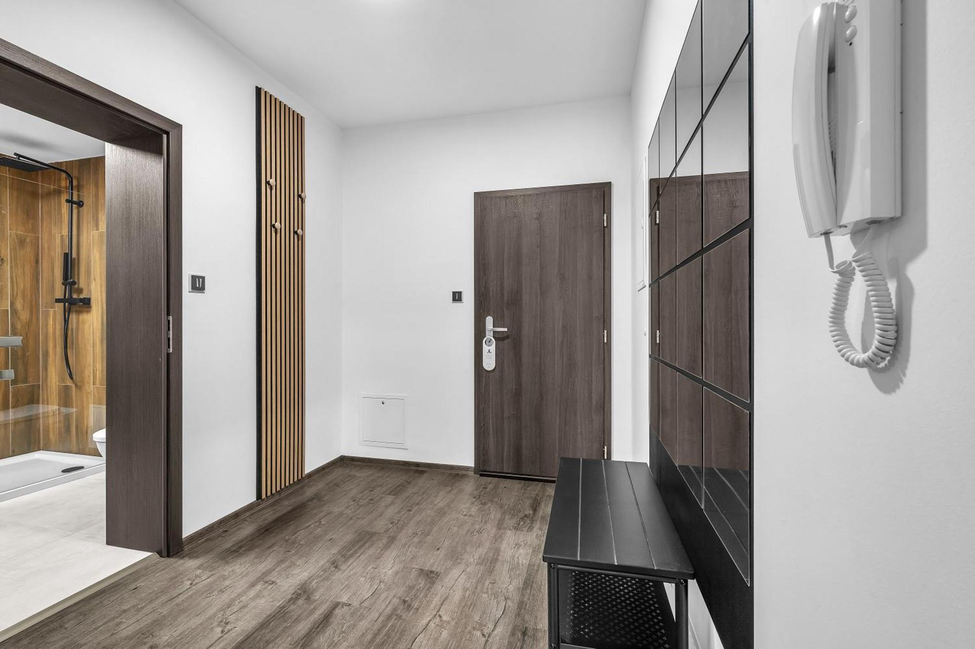 Hotel U Krale Jiriho Stráž pod Ralskem Bagian luar foto