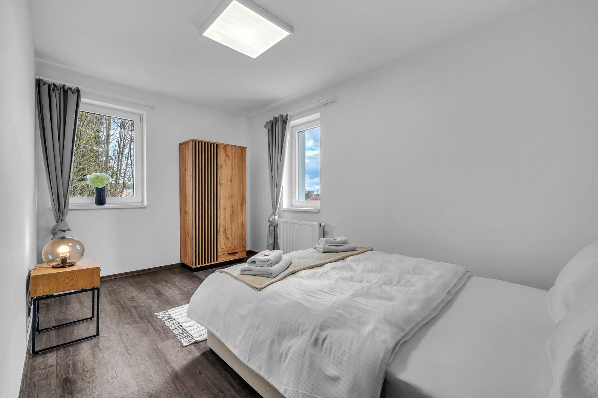 Hotel U Krale Jiriho Stráž pod Ralskem Bagian luar foto